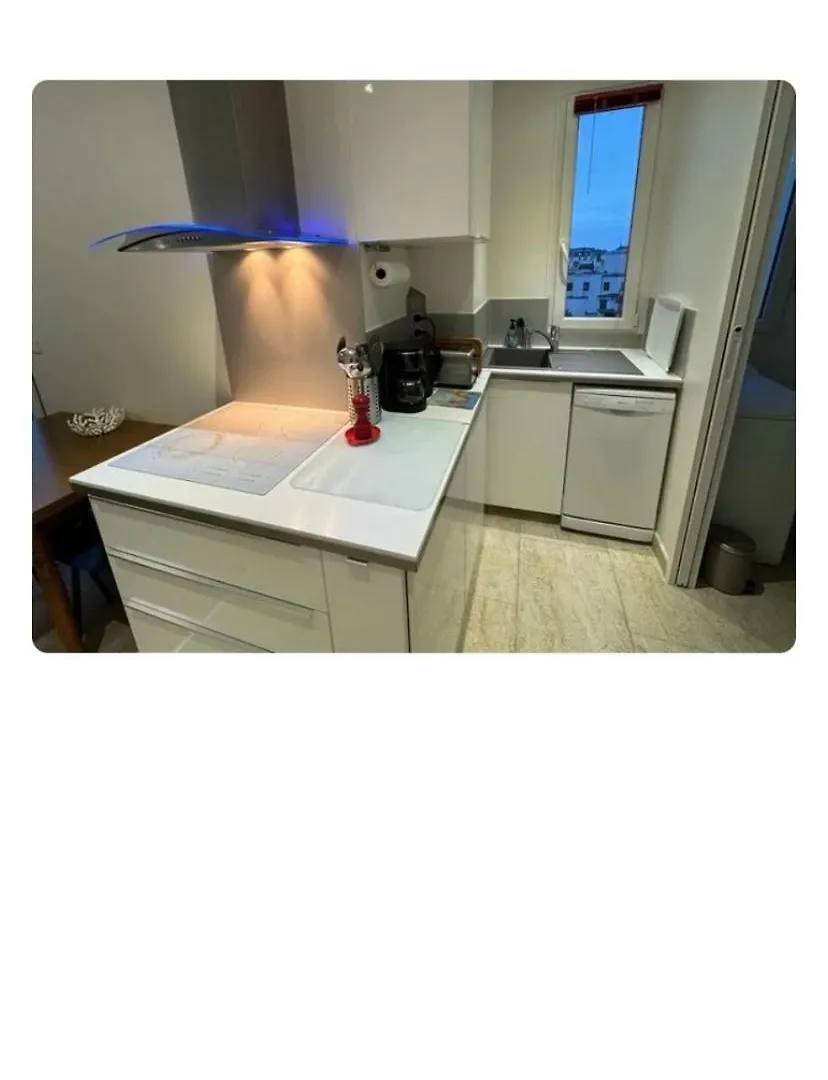 Lumineux 2 Pieces Avec Vue Sur La Tour Eiffel Apartment Paris